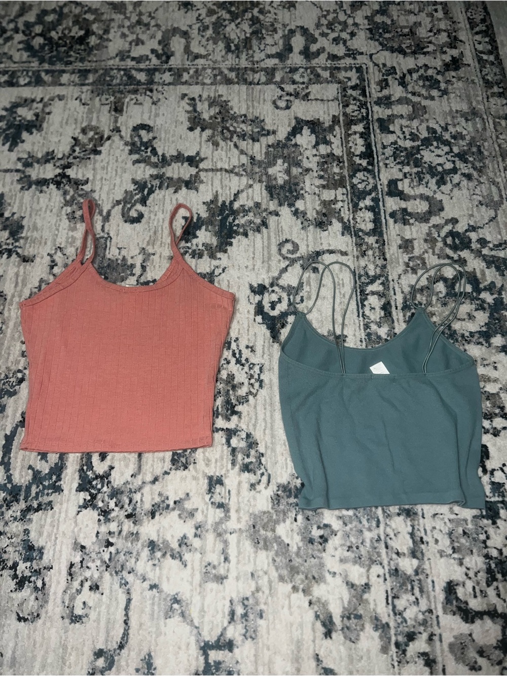 Ribbed Tank Bundle - Picture 6 of 9